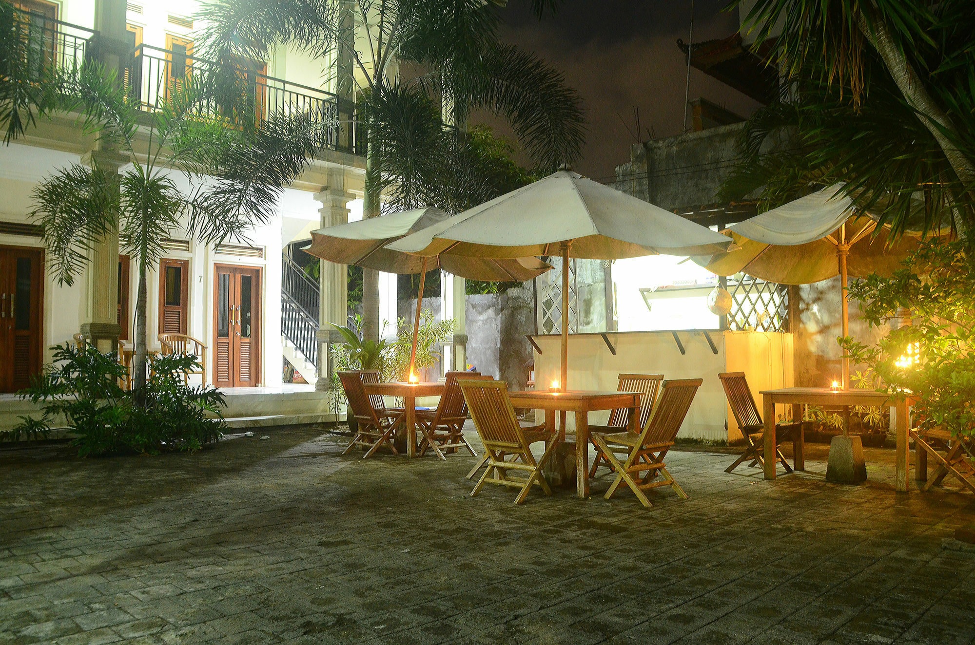 Budget Door Legian Inn Kuta Lombok Dış mekan fotoğraf